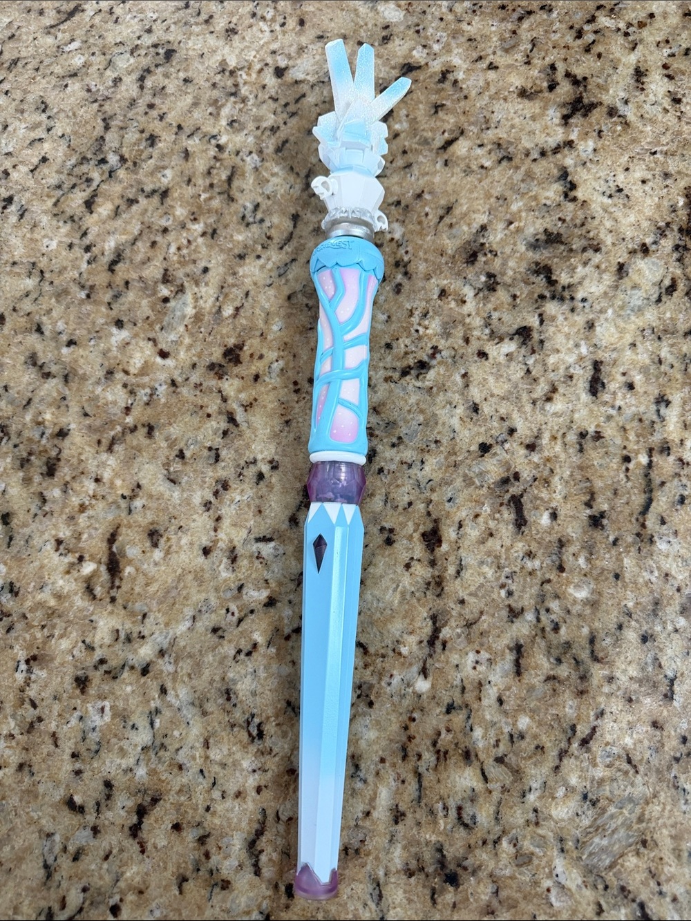 MagiQuest Interactive Wand with Light-Up Ice Crystal Topper - Great Wolf Lodge
